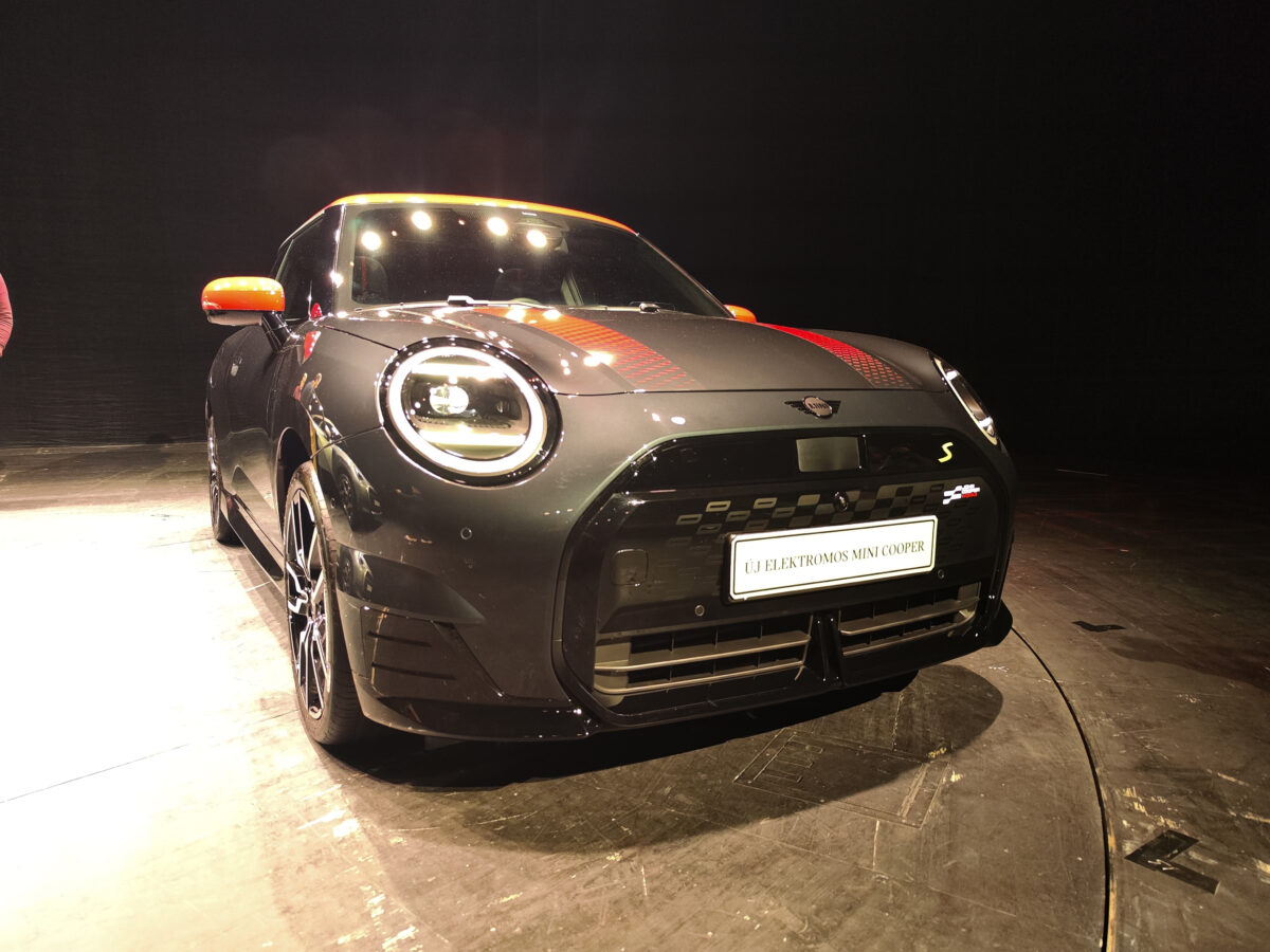 MINI