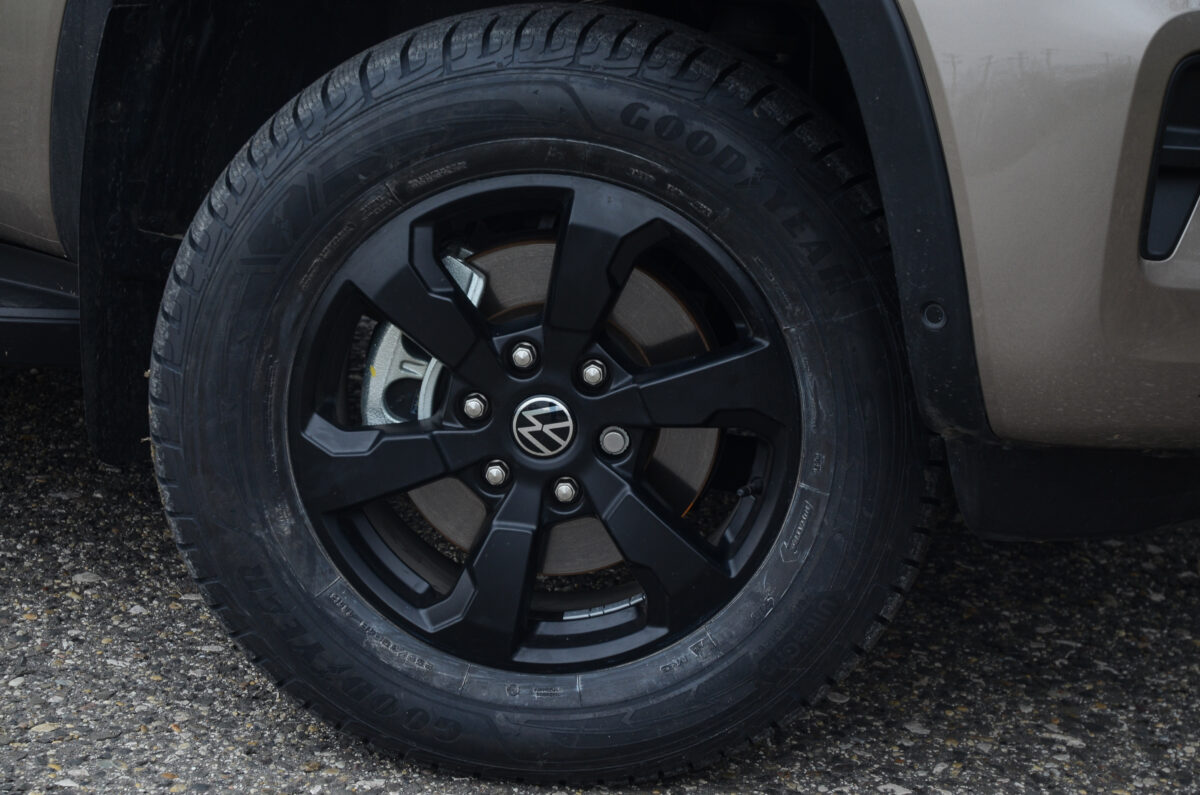 VOLKSWAGEN AMAROK