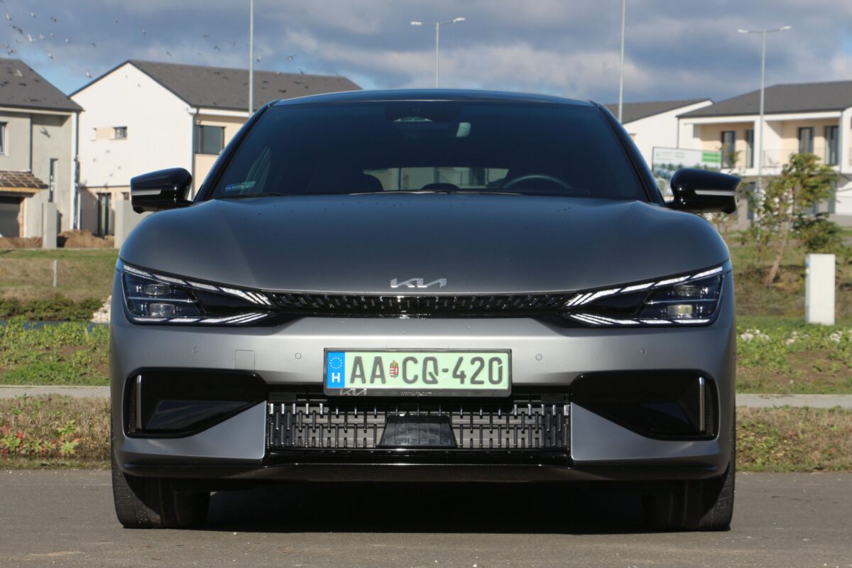 KIA EV6