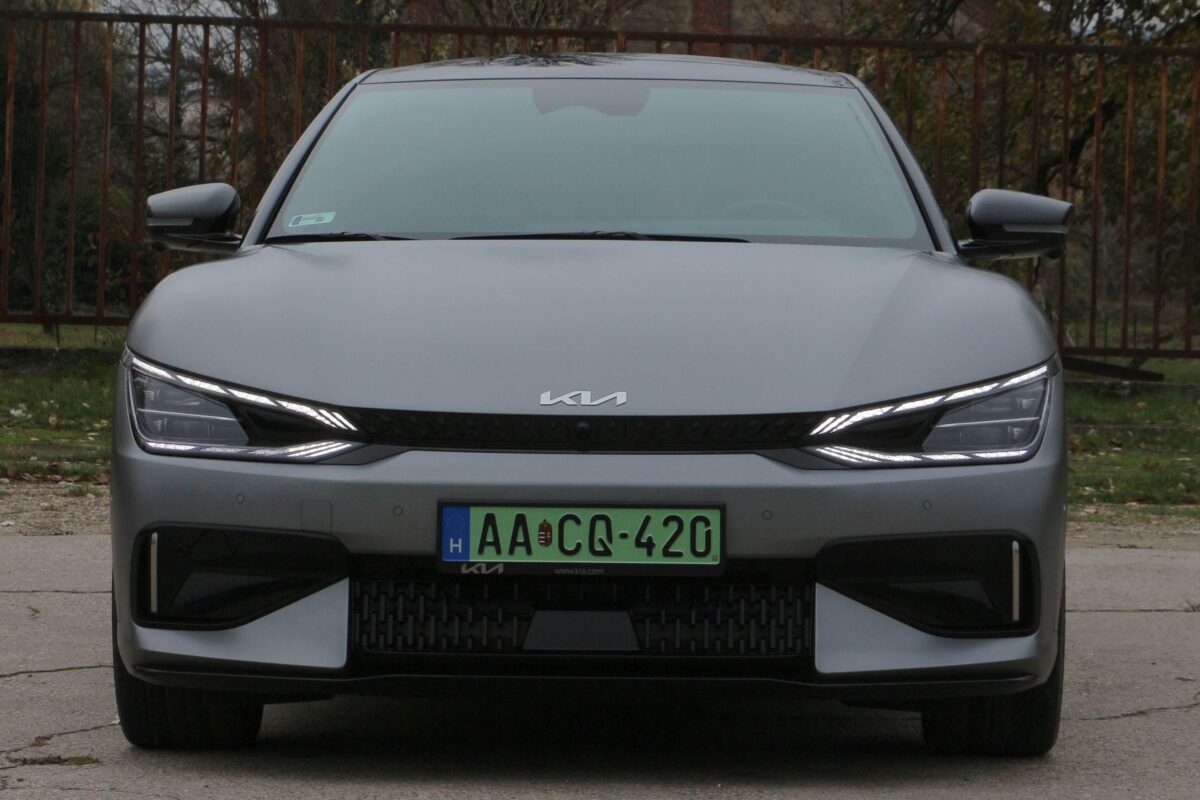 KIA EV6