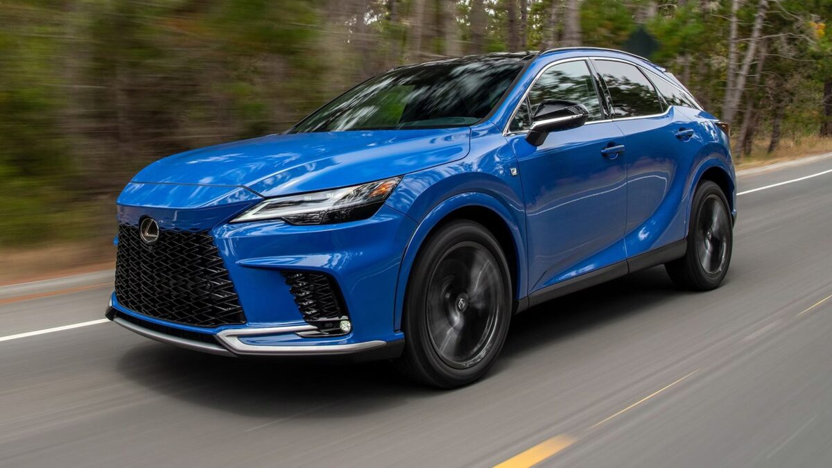 LEXUS