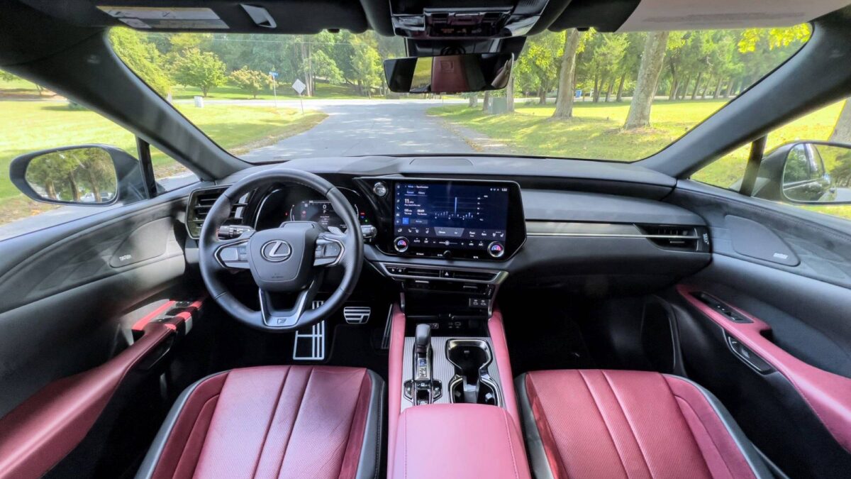 LEXUS