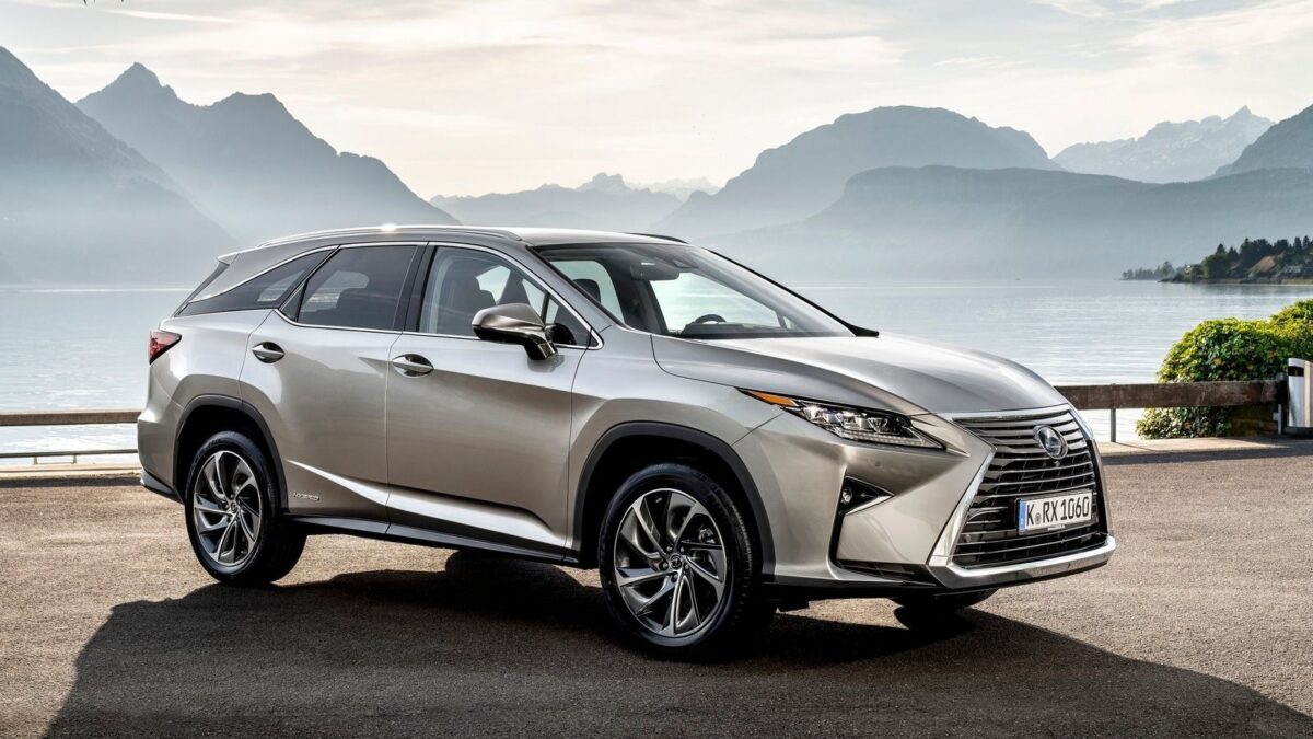 LEXUS