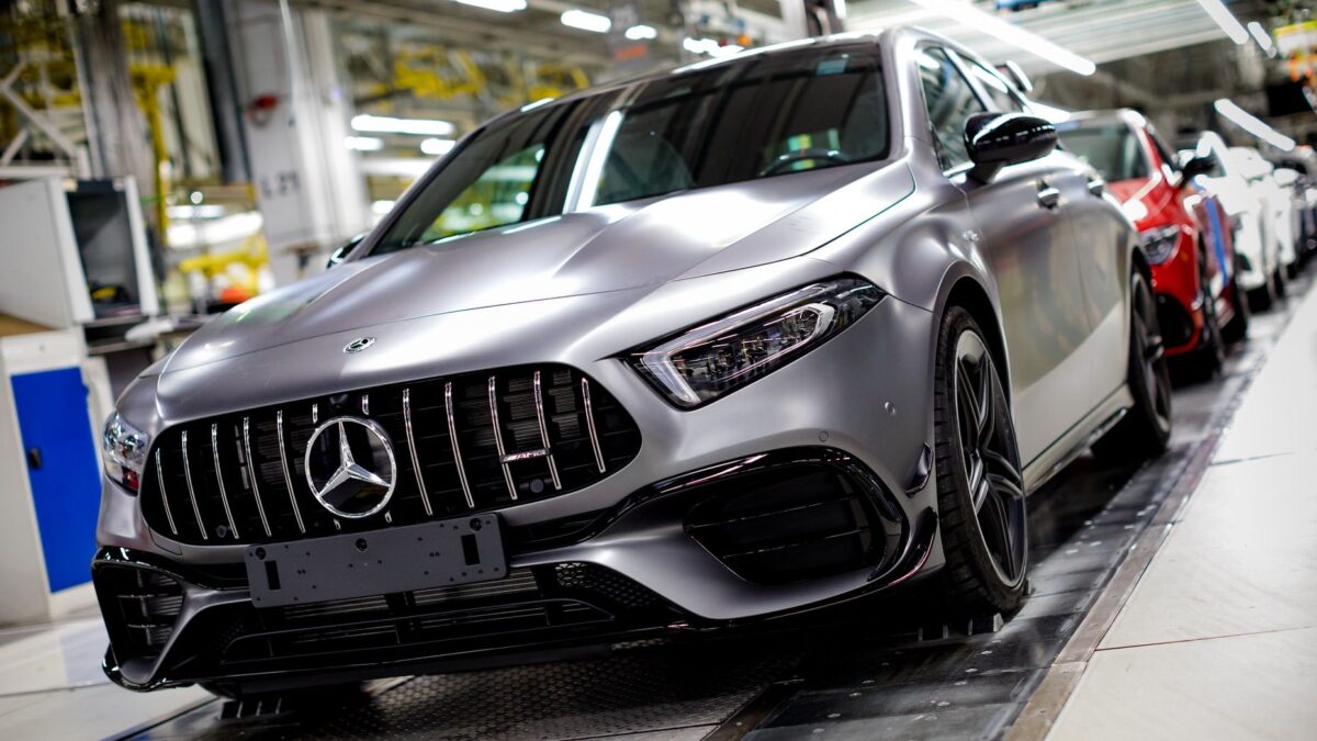 MERCEDES-BENZ