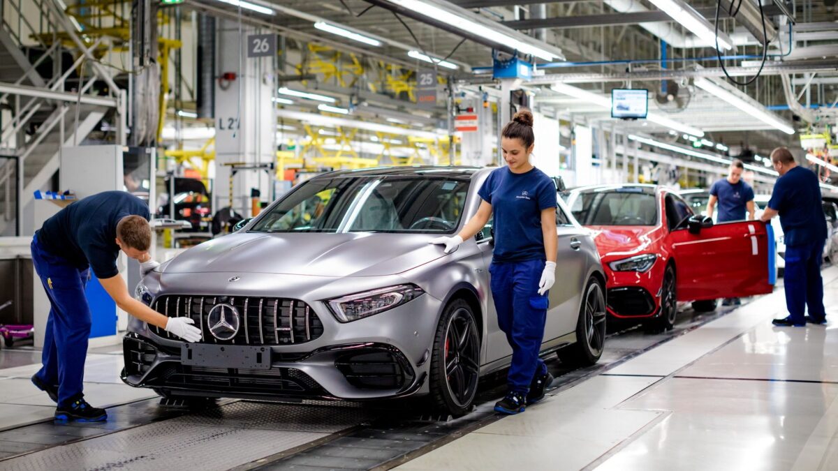 MERCEDES-BENZ