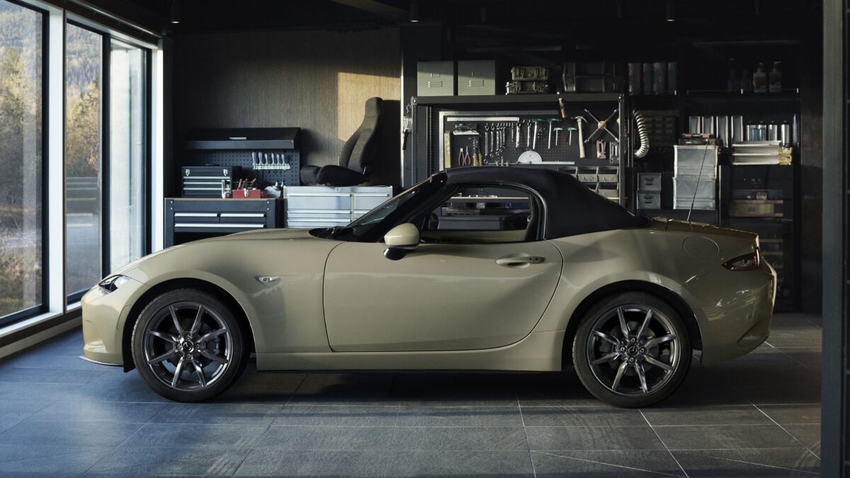MAZDA MX-5