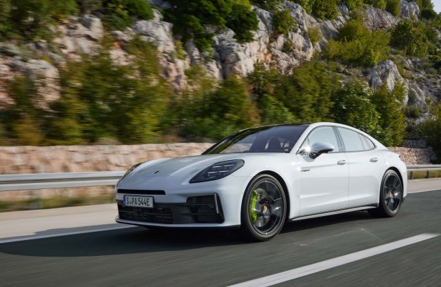 Gyengébb és drágább lett az új Porsche Panamera Hybrid