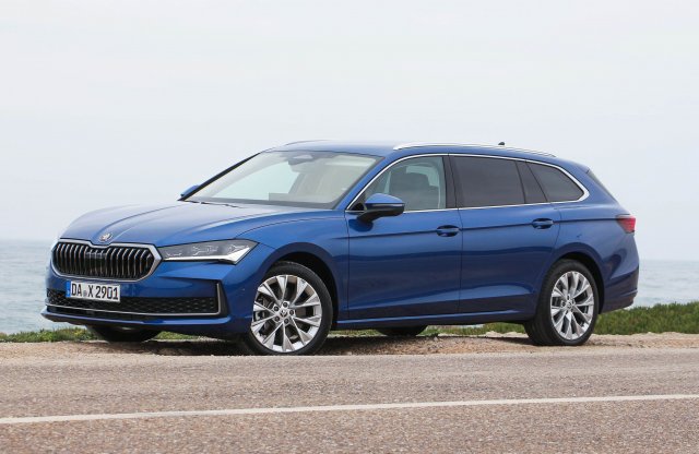 Ez a Škoda is slágergyanús? Superb Combi árak és menetpróba!
