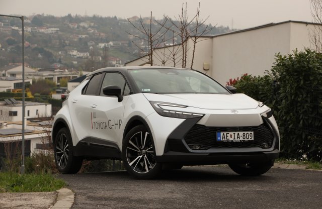 Méltó örökös - Toyota C-HR 1.8 teszt