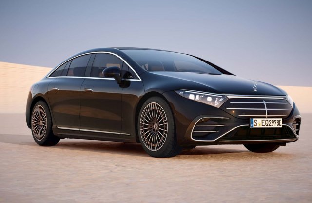 Mégsem lesz apró benzimotor a Mercedes elektromos luxusautójában