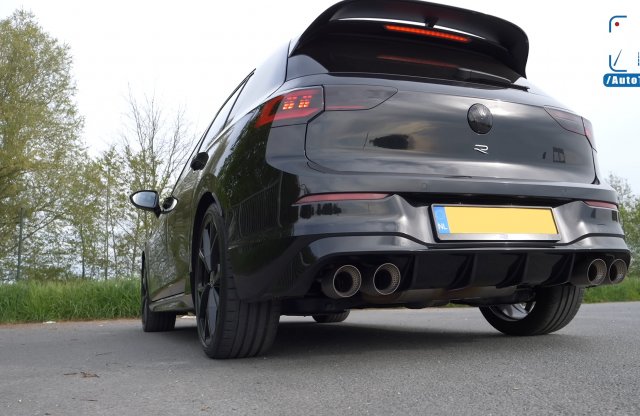 Vajon tudja a 300 km/órát a 430 lóerős Golf R?