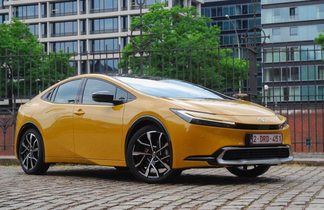 Videó: ismerd meg közelebbről az új Toyota Priust!