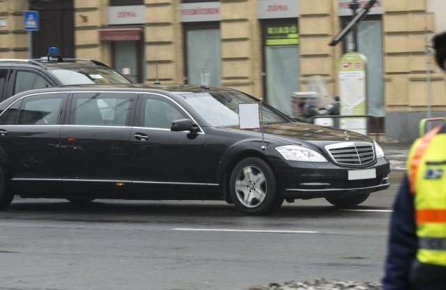 Bizonyos politikusok autózhatnak majd a buszsávon Budapesten