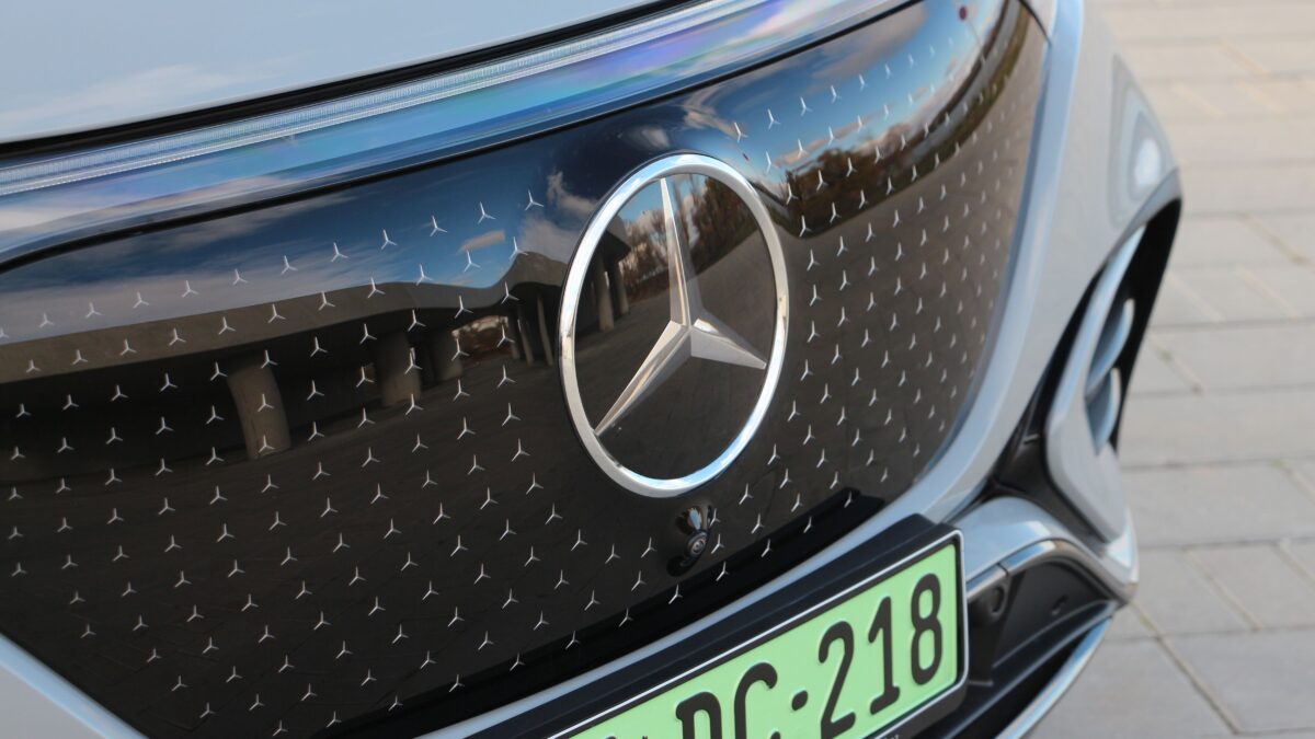 MERCEDES-BENZ EQE SUV