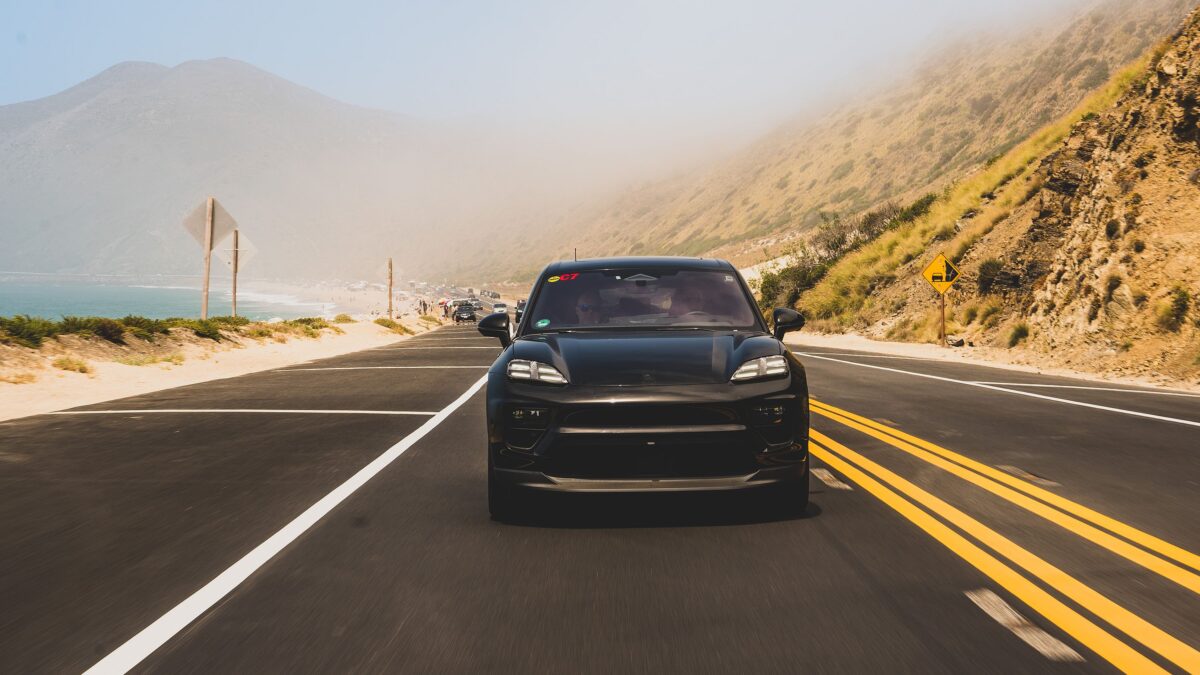 PORSCHE