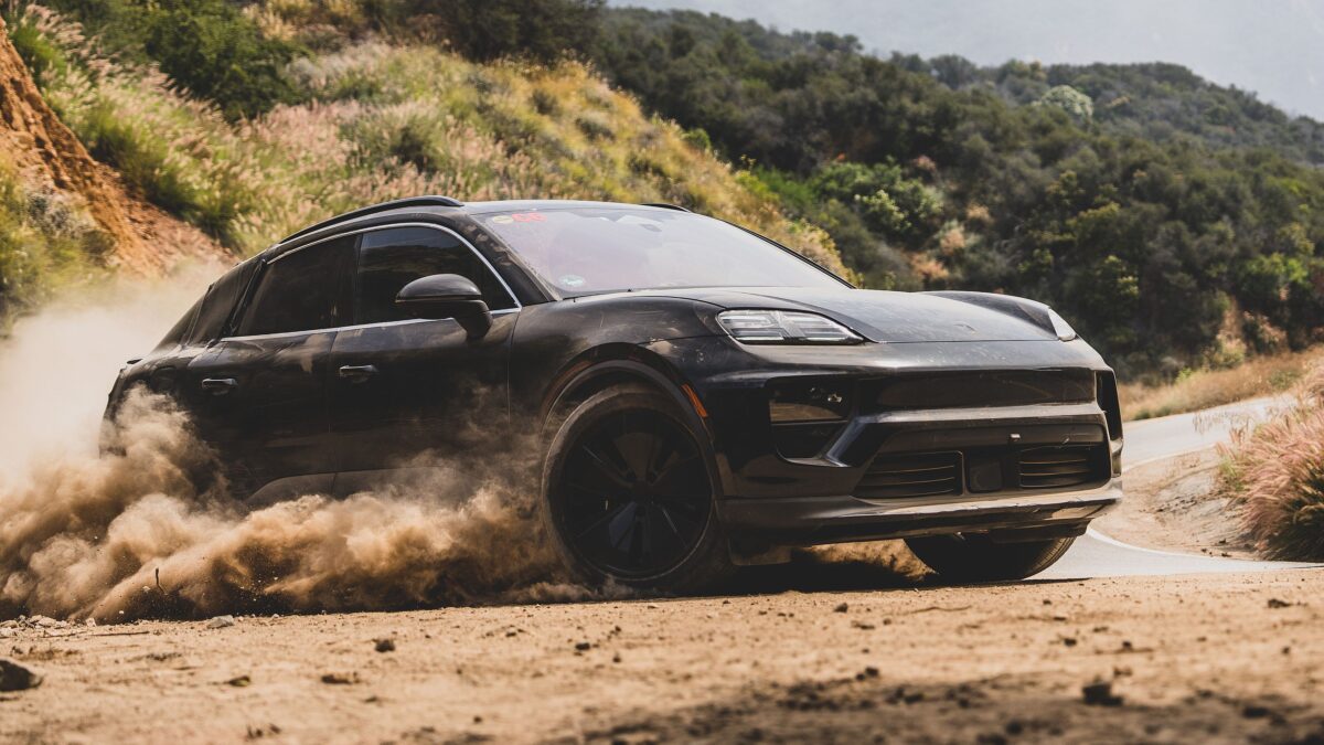 PORSCHE