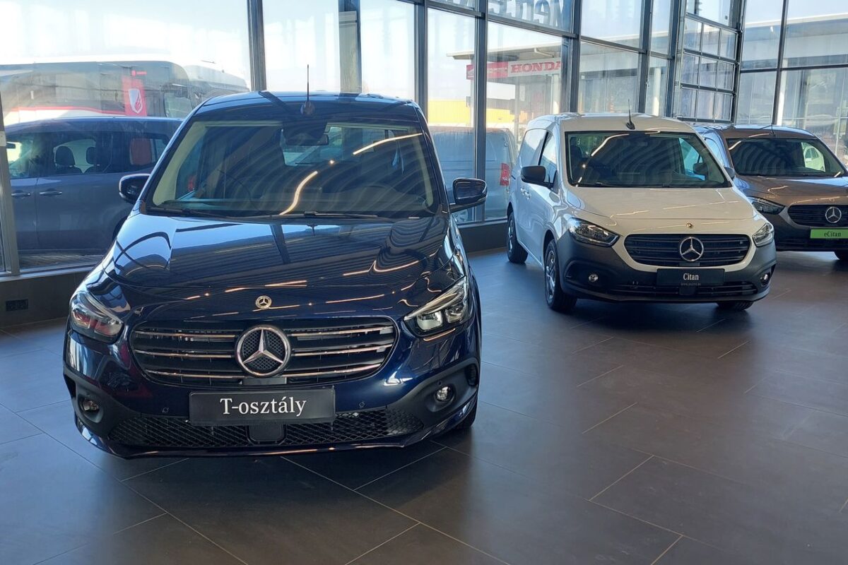 MERCEDES-BENZ