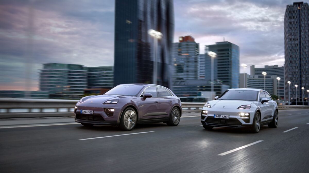 PORSCHE MACAN
