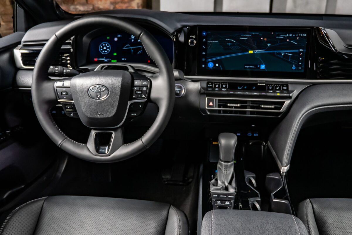 TOYOTA