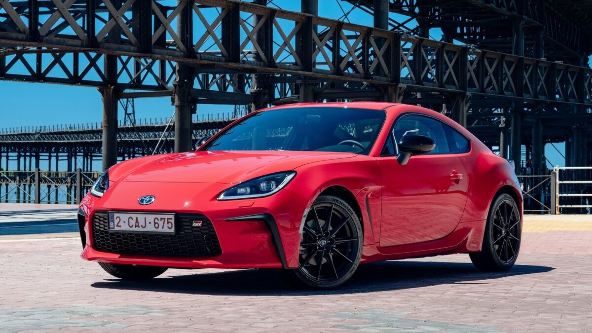 TOYOTA GR86