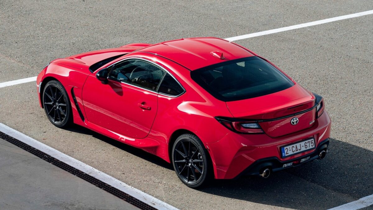 TOYOTA GR86