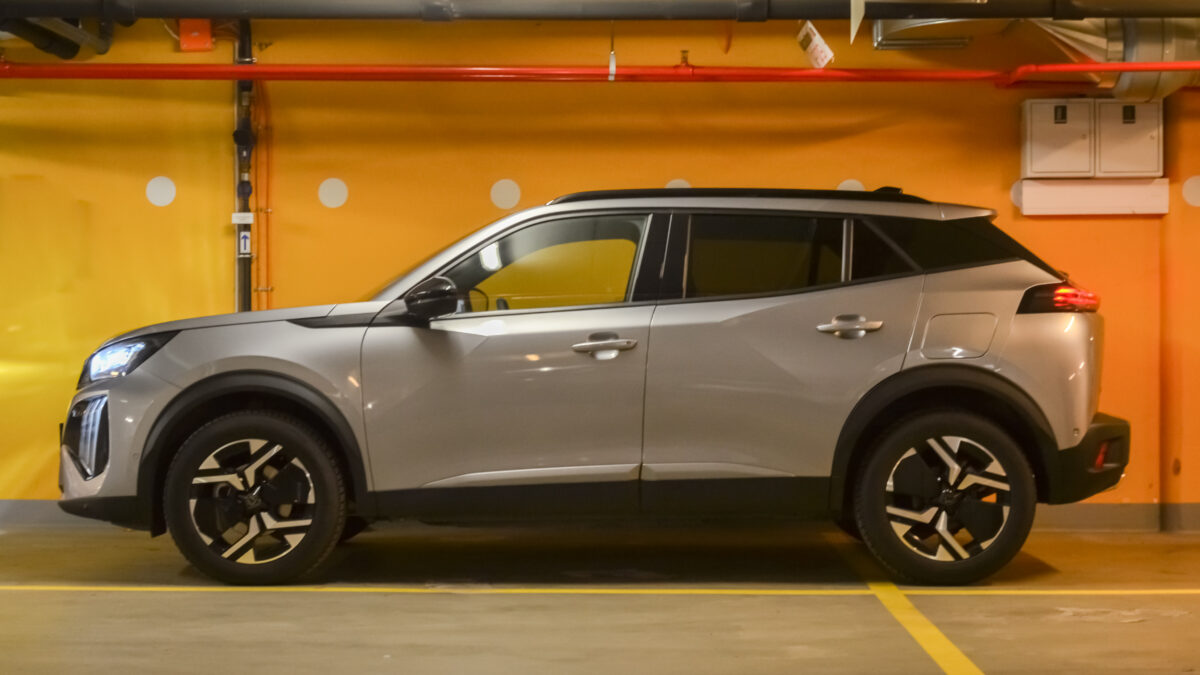 PEUGEOT 2008