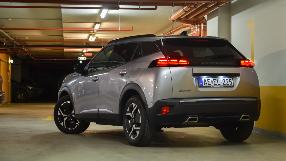 PEUGEOT 2008