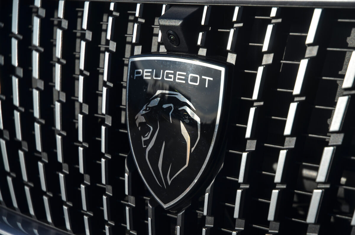 PEUGEOT 2008