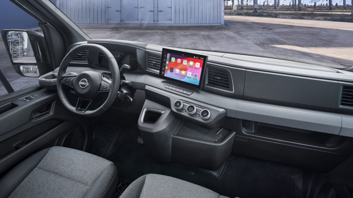 NISSAN INTERSTAR