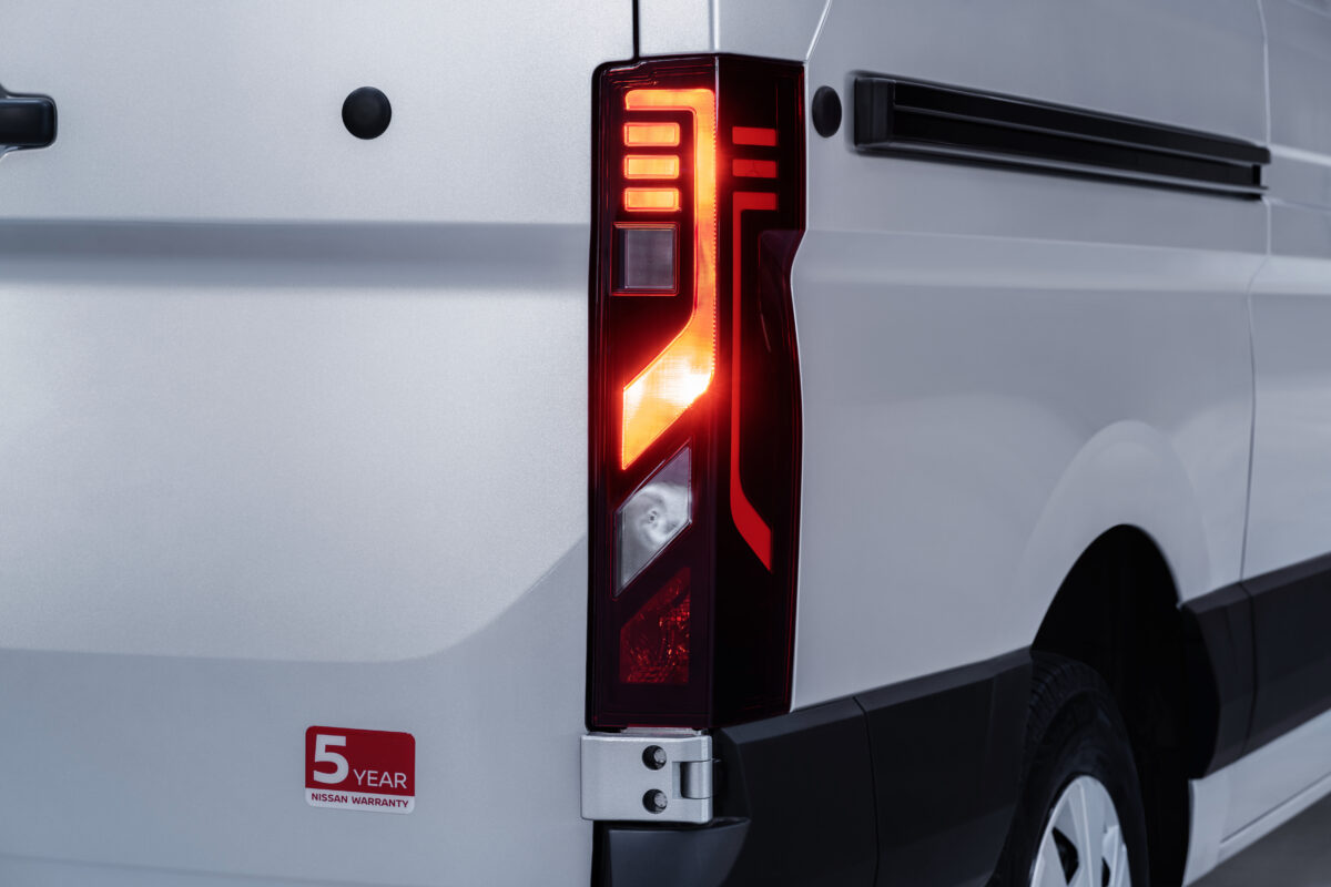 NISSAN INTERSTAR