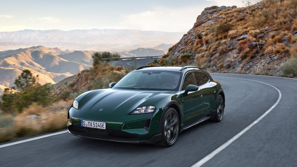 PORSCHE TAYCAN