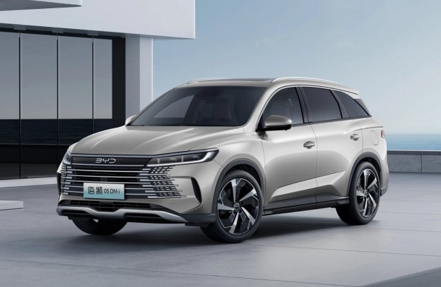 Hatmillió forint alatti hibrid SUV a BYD-től? Csak nem nekünk