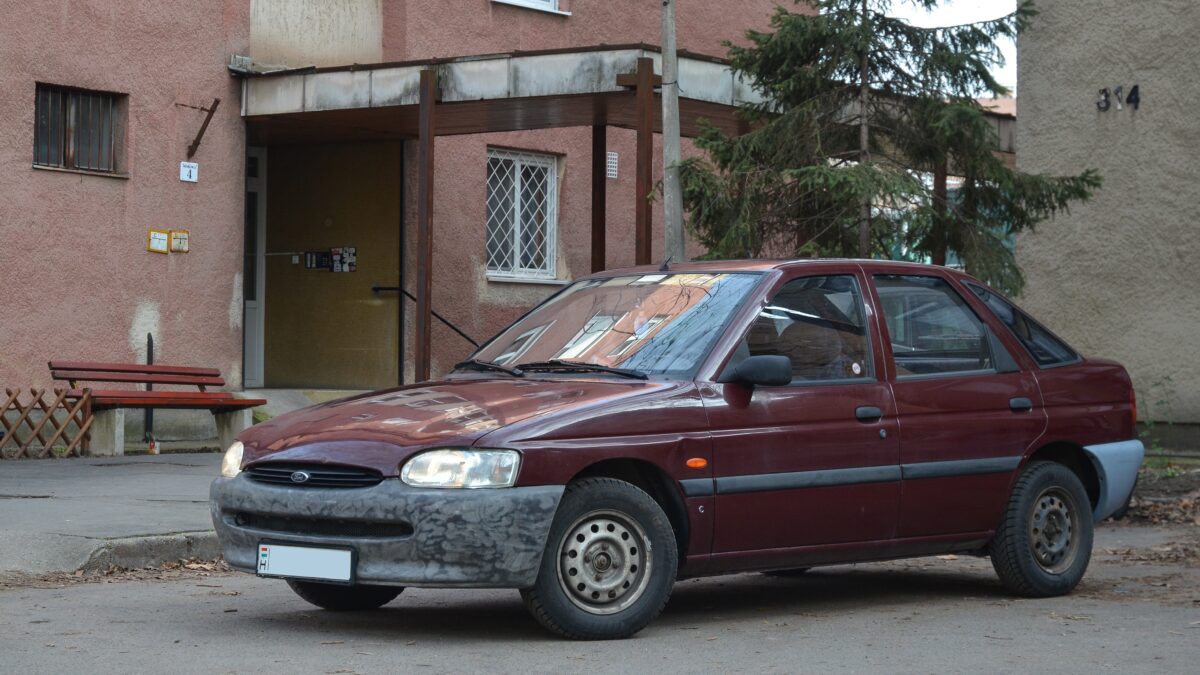 FORD ESCORT