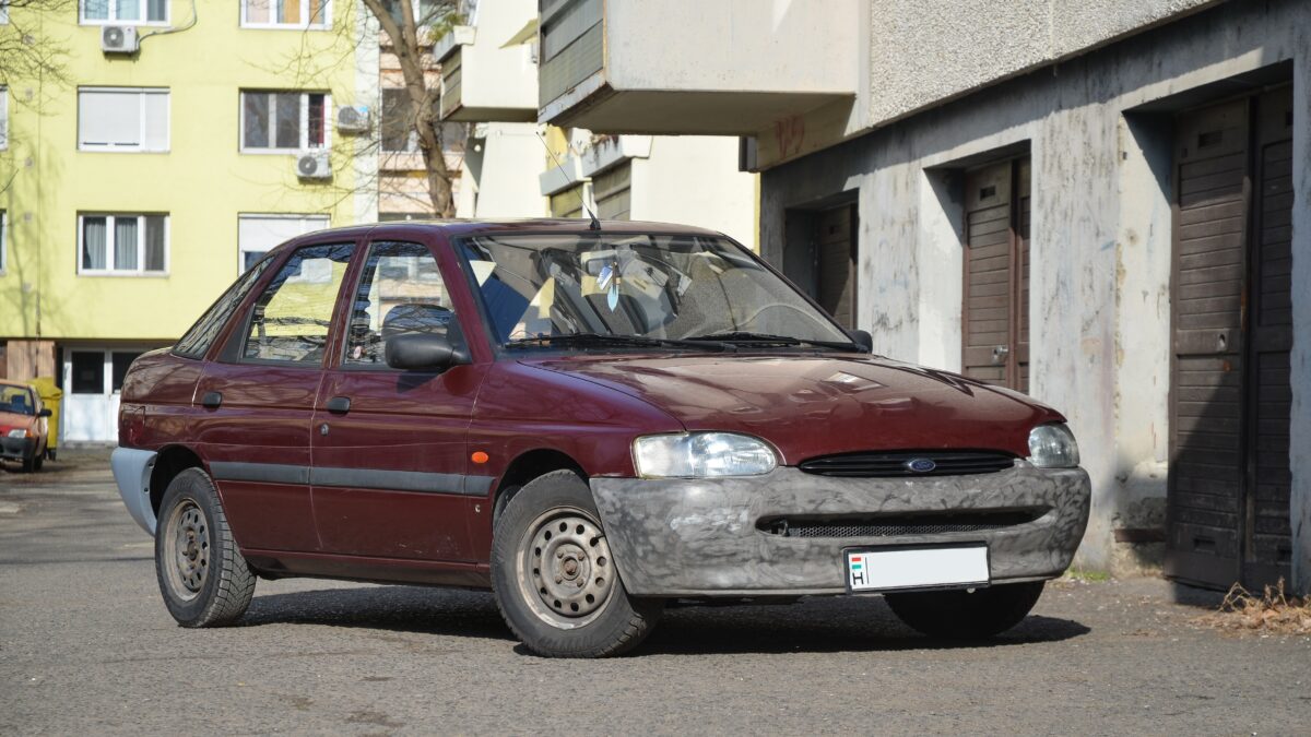 FORD ESCORT