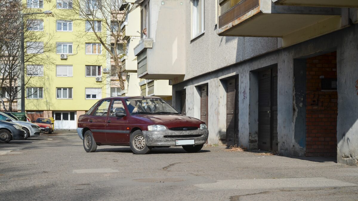 FORD ESCORT