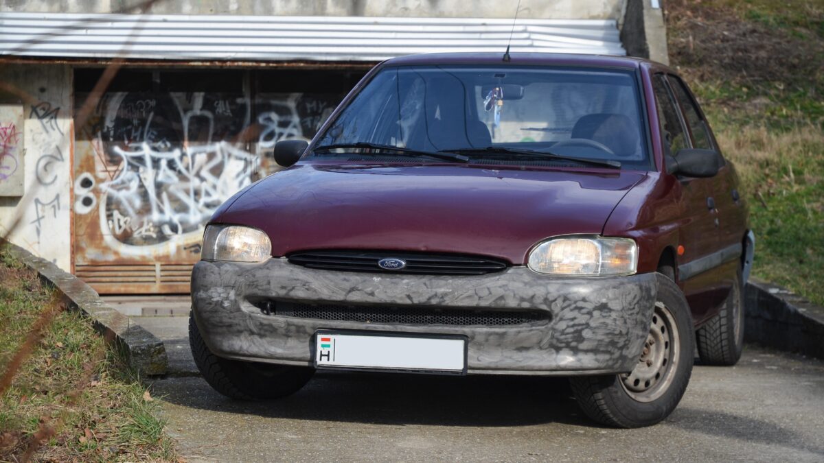 FORD ESCORT