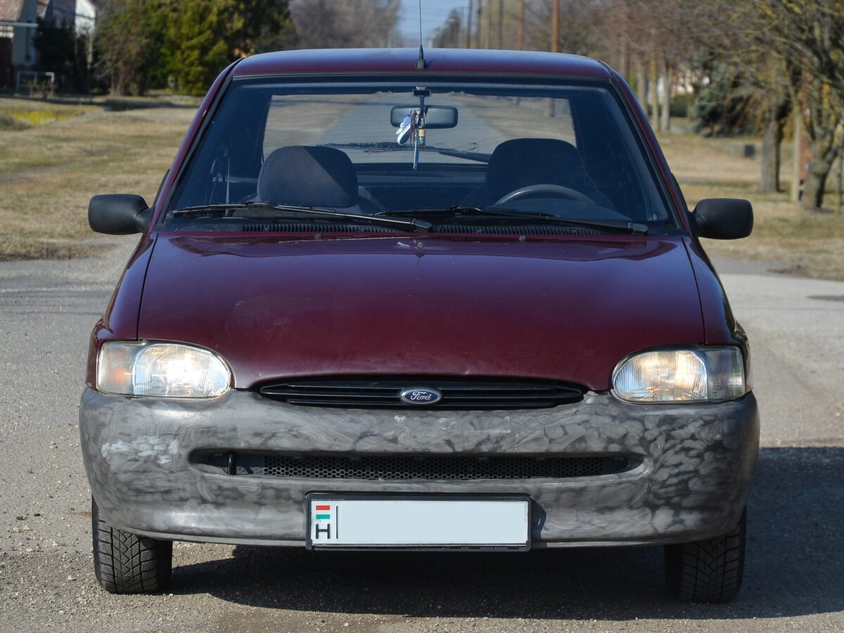 FORD ESCORT