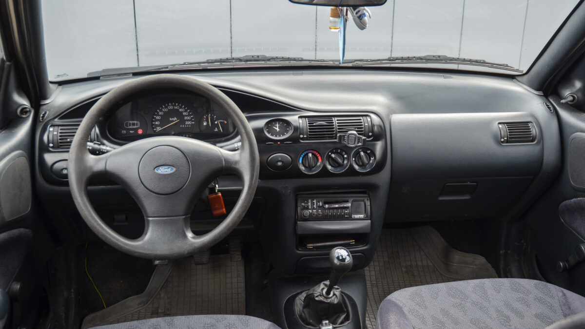 FORD ESCORT