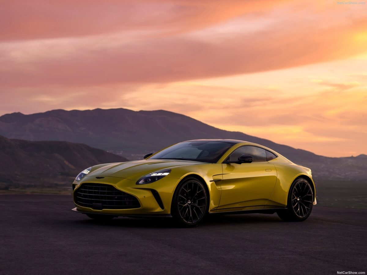ASTON MARTIN VANTAGE