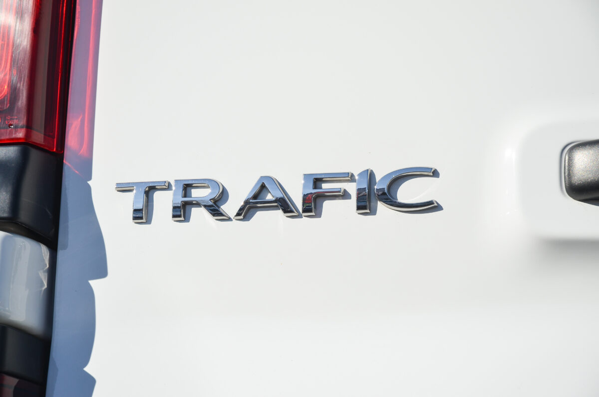 RENAULT TRAFIC
