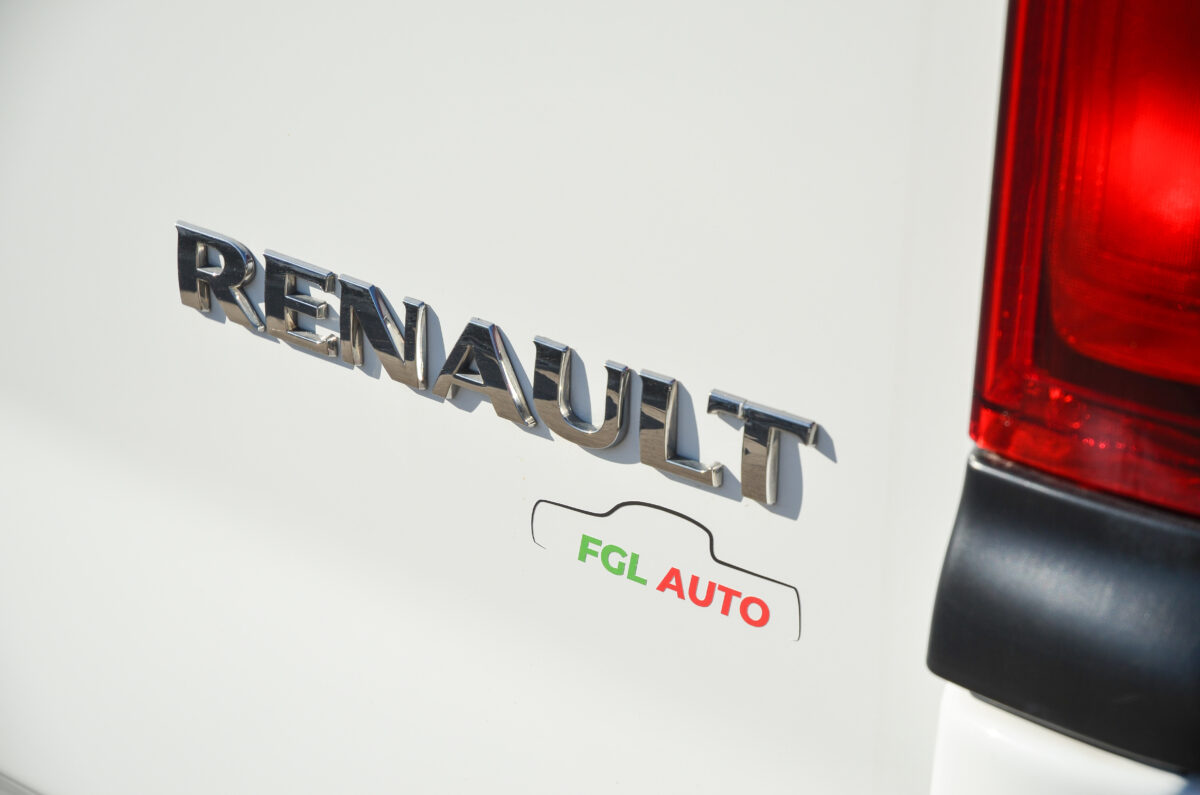 RENAULT TRAFIC