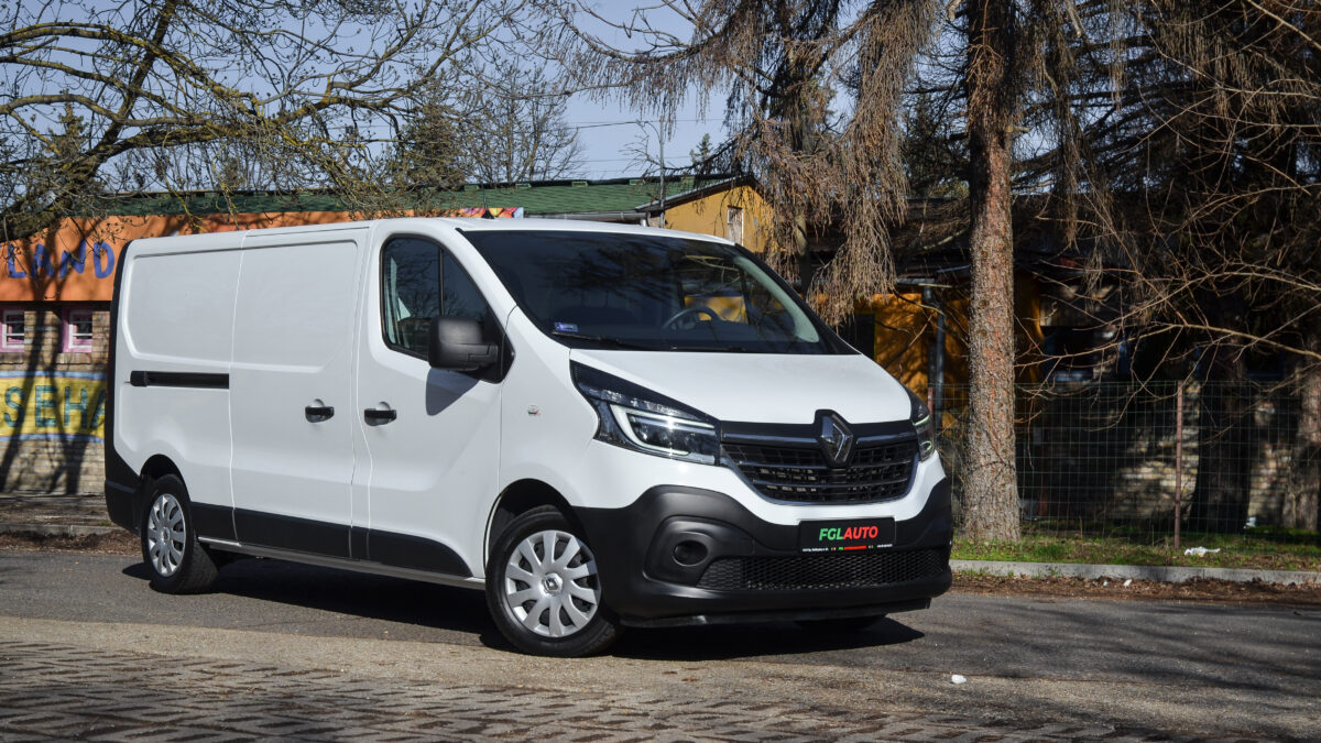 RENAULT TRAFIC