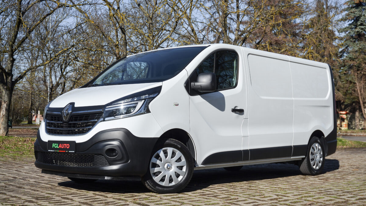 RENAULT TRAFIC