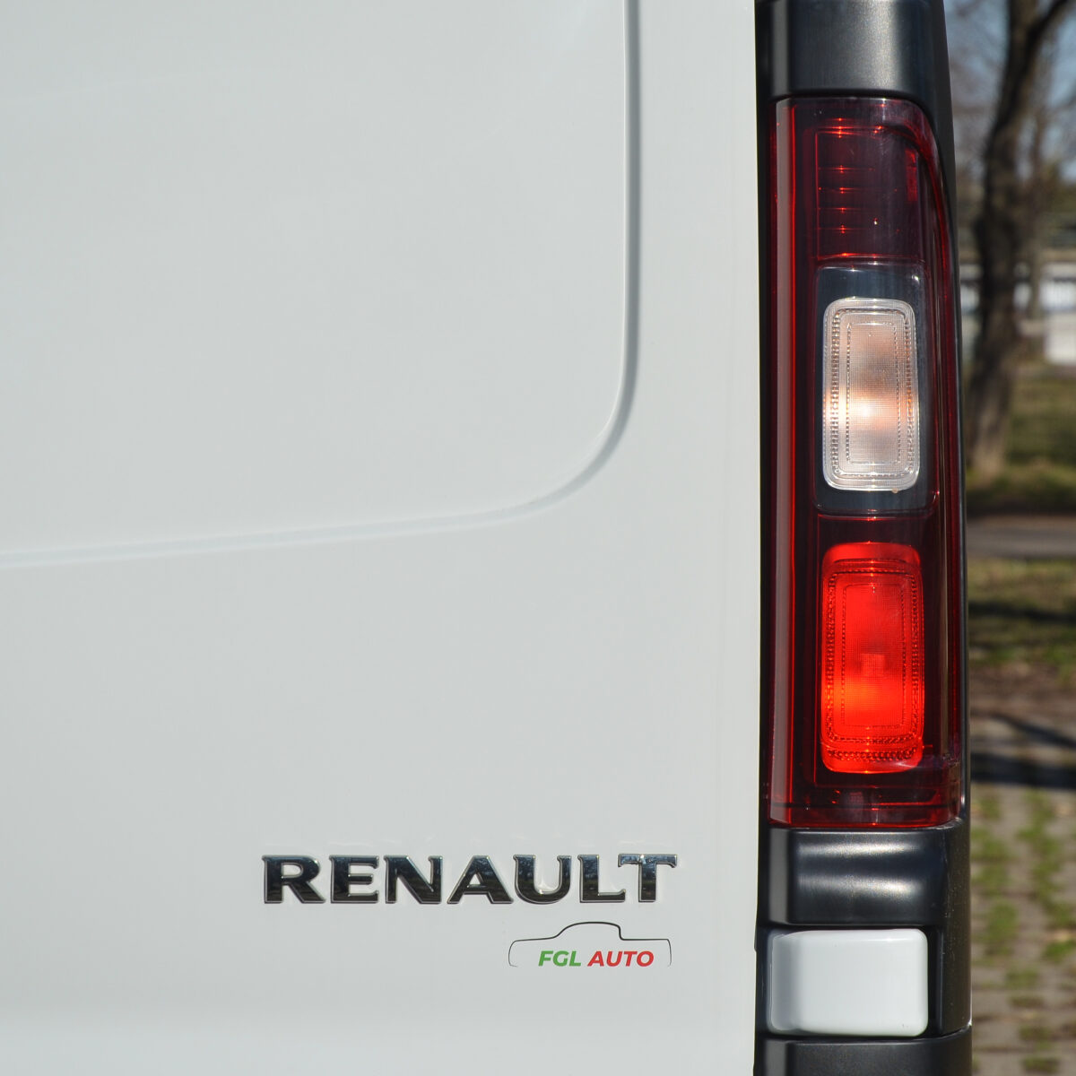 RENAULT TRAFIC