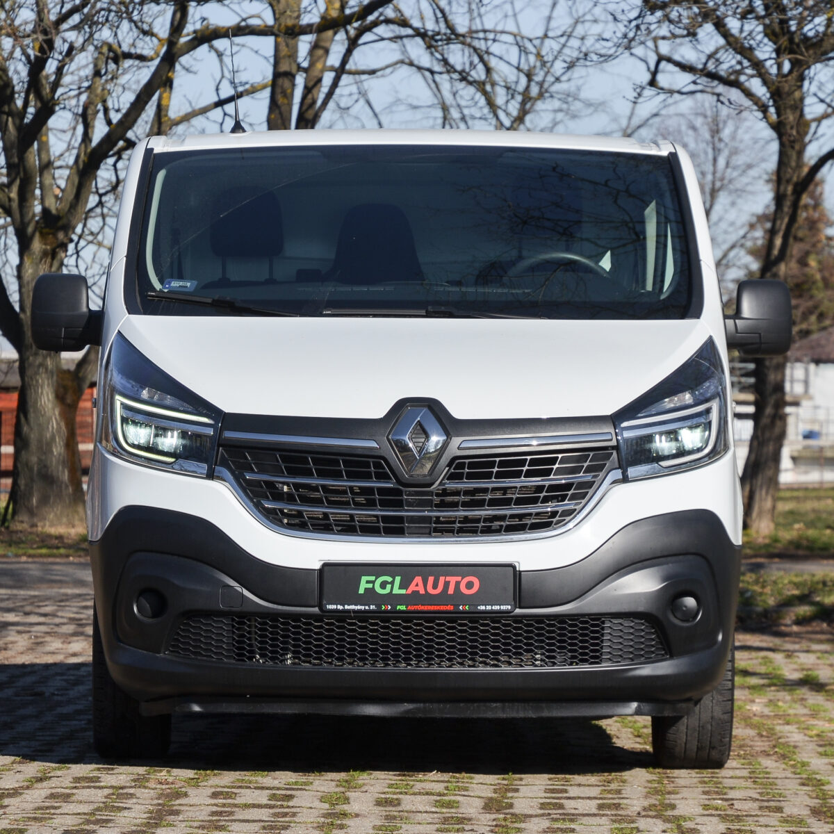 RENAULT TRAFIC