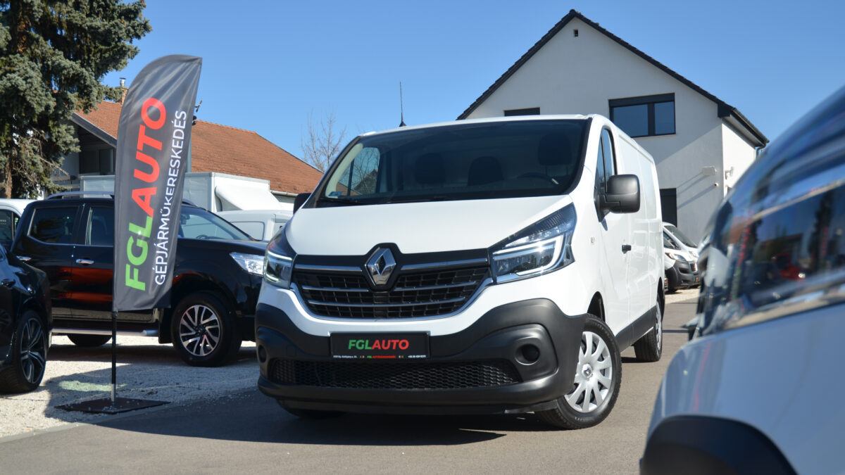 RENAULT TRAFIC
