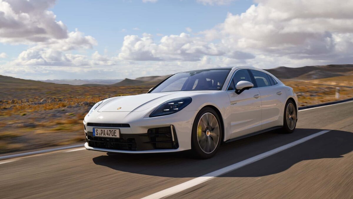 PORSCHE PANAMERA