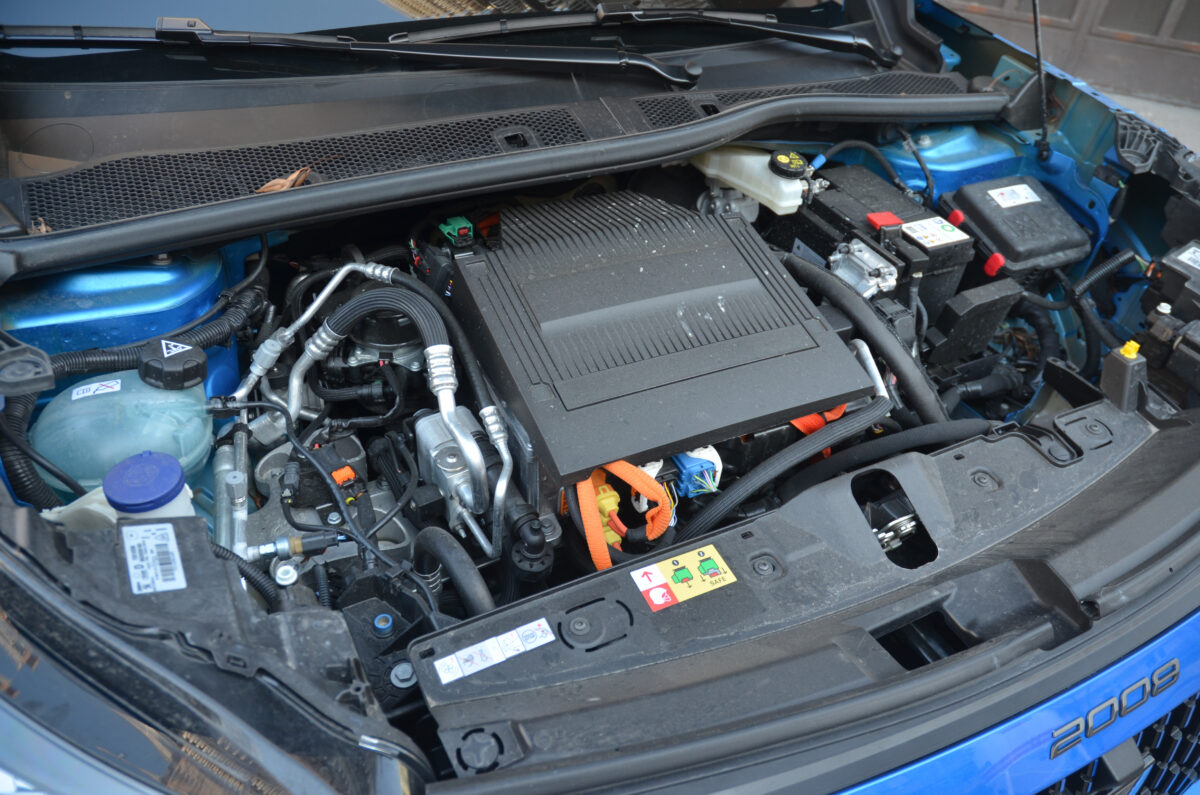 PEUGEOT 2008