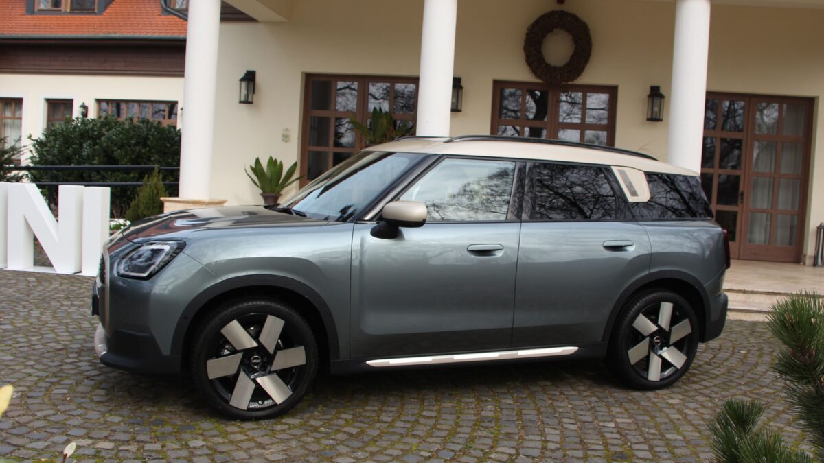 MINI