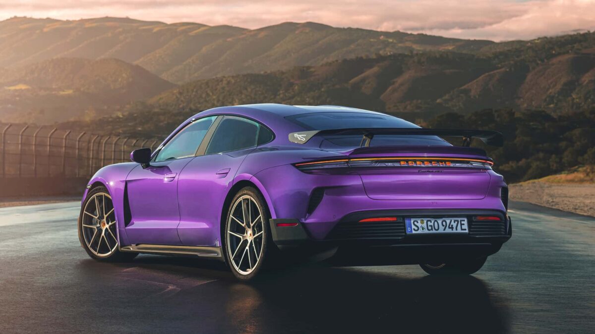 PORSCHE TAYCAN